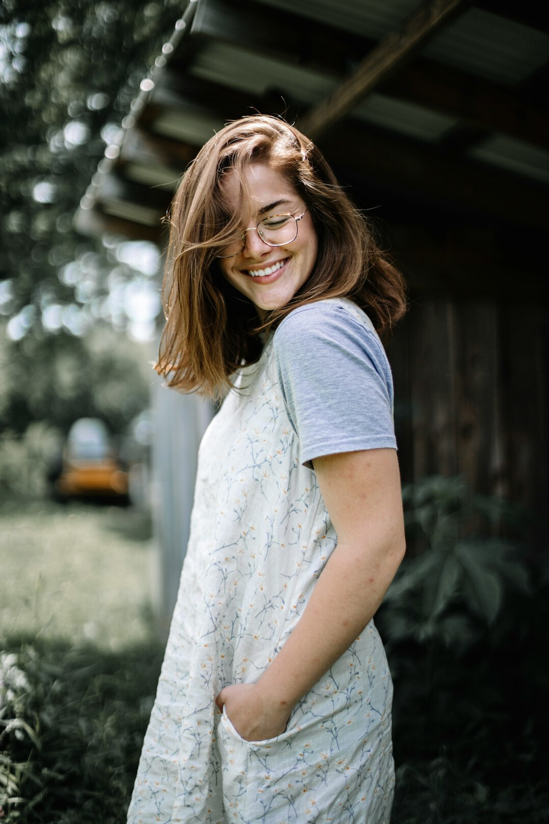 Portrait of a smiling woman with brown hair